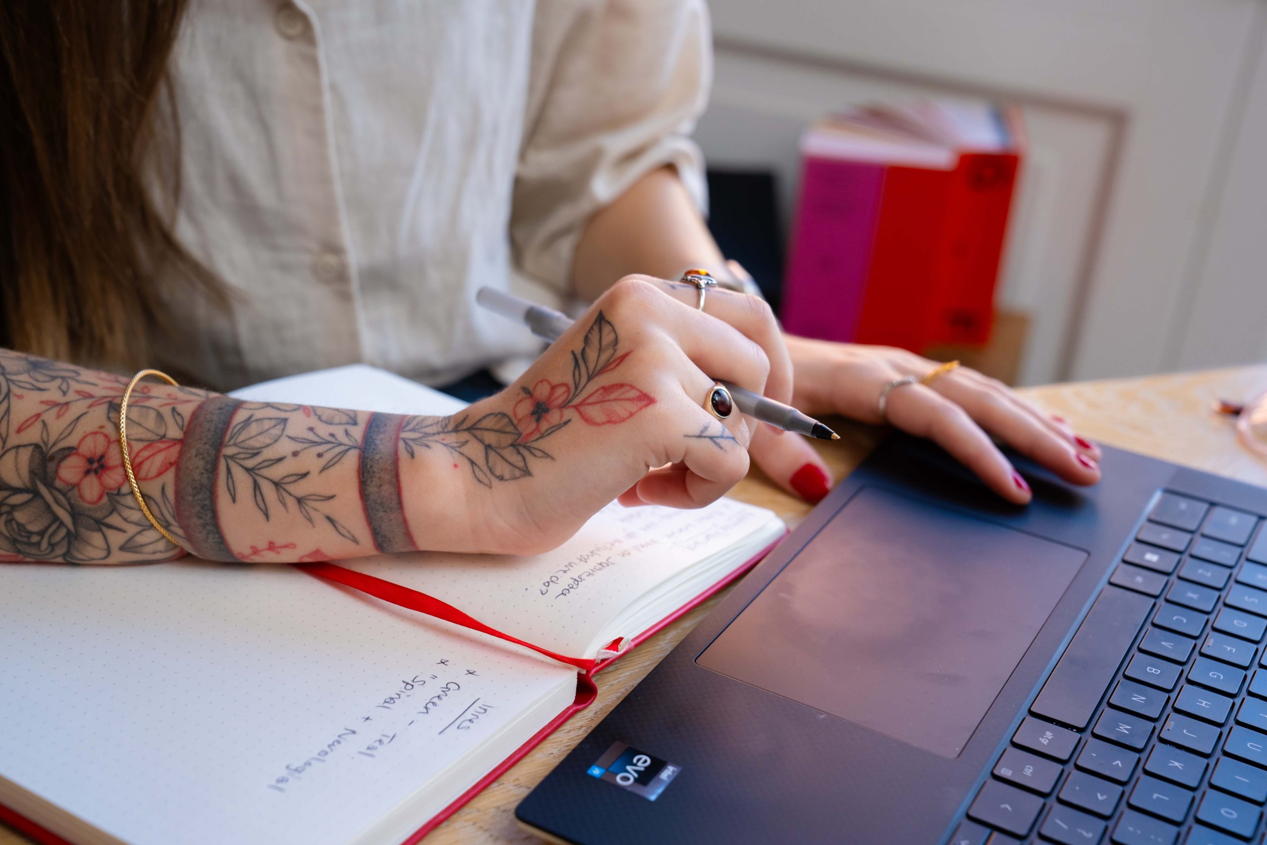 Chell Web & Design – Sasha Mitchell – Brand Photos by Claire w